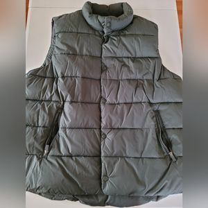 Gap Puffer Vest
